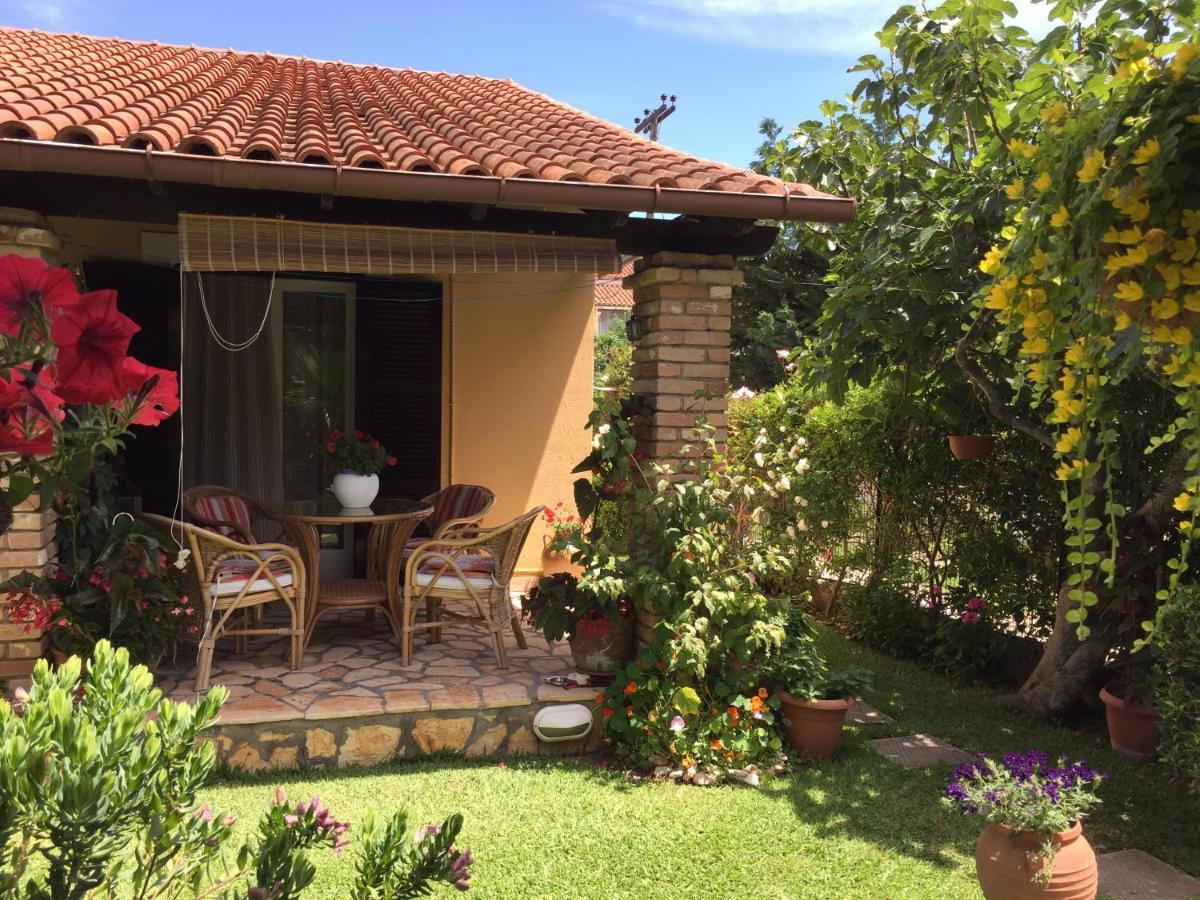 Villa Tina Country Beach Apartments 아카라비 외부 사진