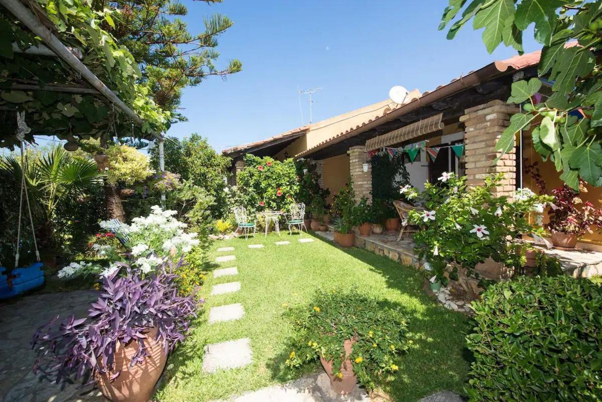 Villa Tina Country Beach Apartments 아카라비 외부 사진