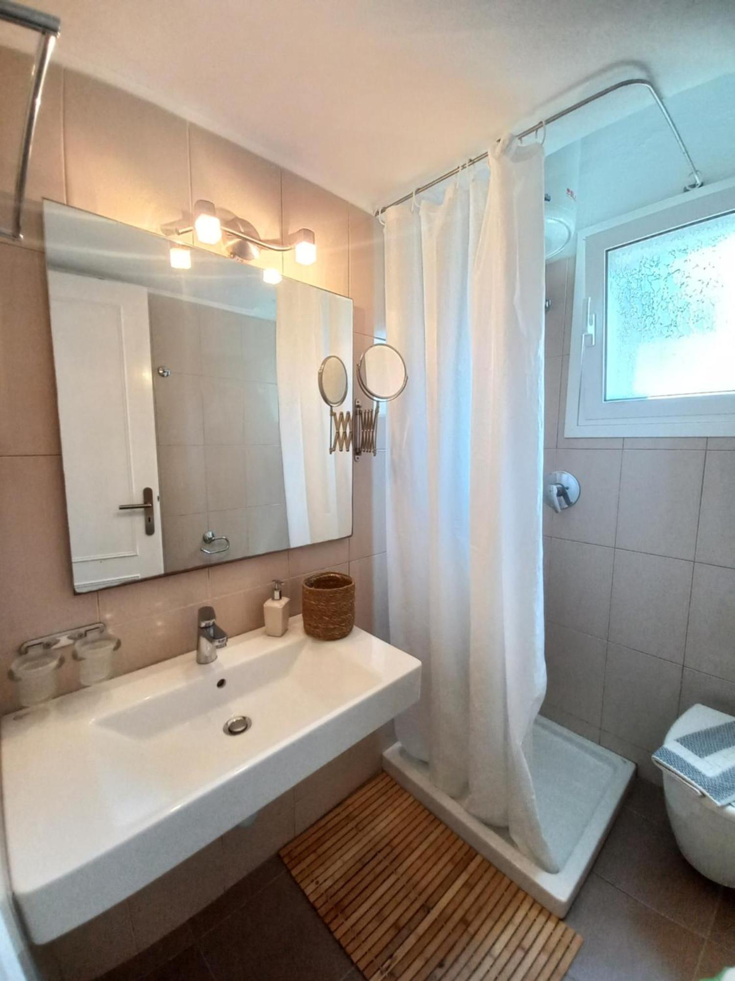 Villa Tina Country Beach Apartments 아카라비 외부 사진