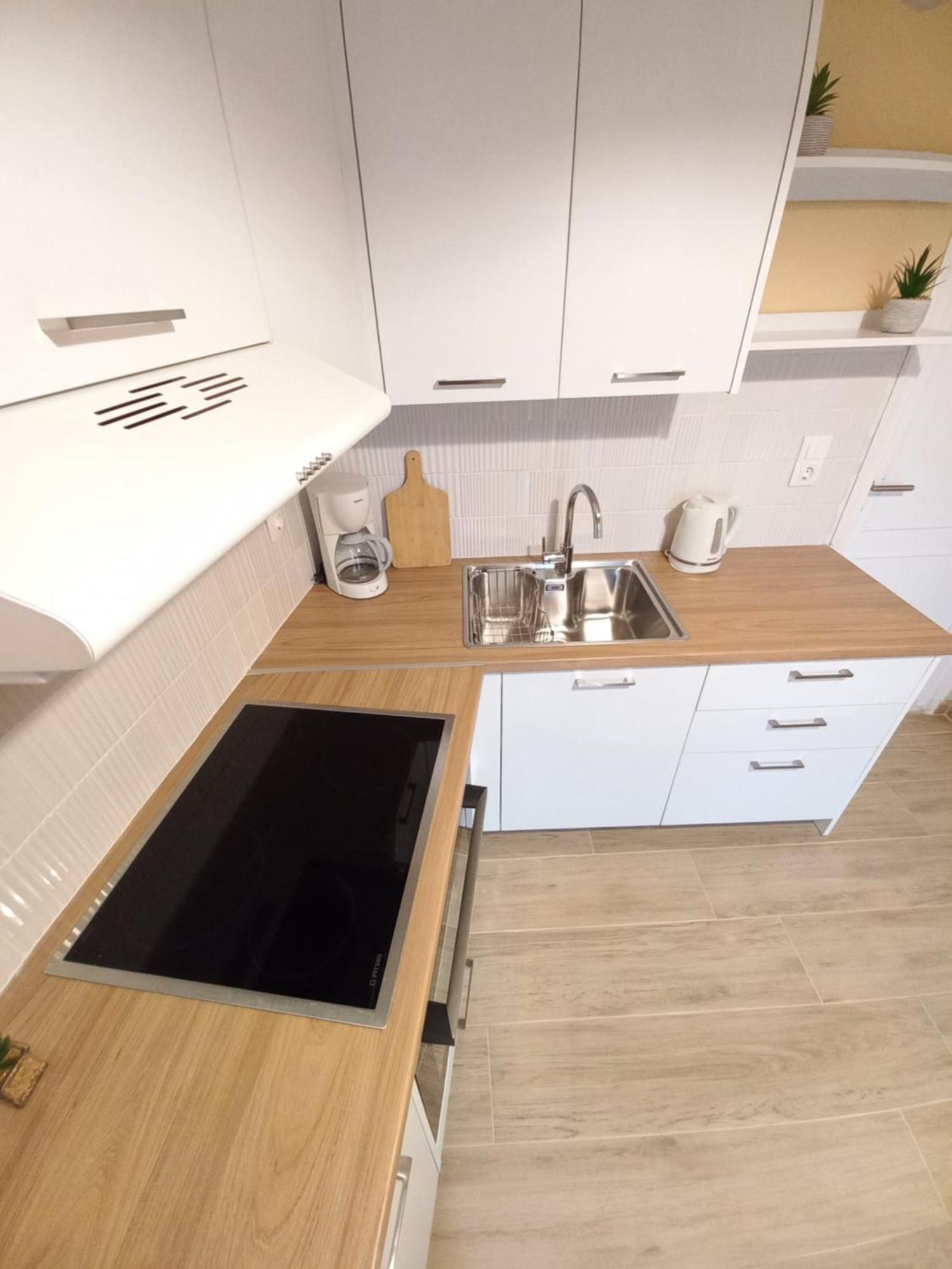 Villa Tina Country Beach Apartments 아카라비 객실 사진